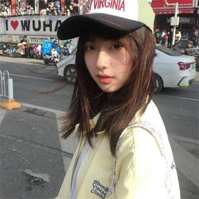 老妇与鸽子